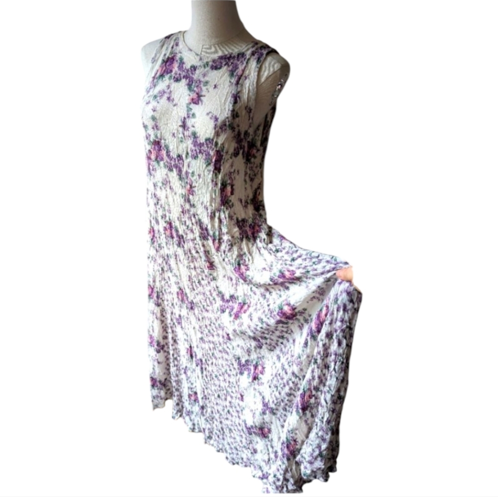 VTG Nostalgia Crinkle Rayon High Neck Sleeveless Maxi Dress Purple Floral White